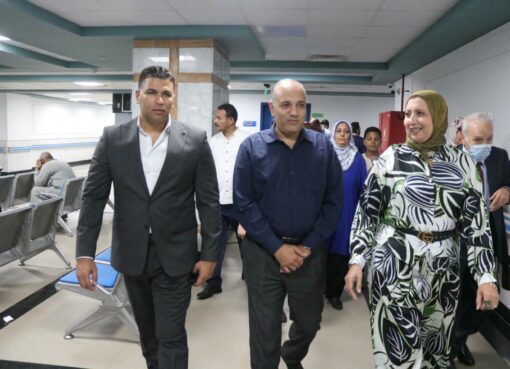 برعاية محافظ السويس ورئيس الجامعة قافلة مجانية متخصصة لعلاج أمراض العيون بمستشفى السويس الجامعي. 