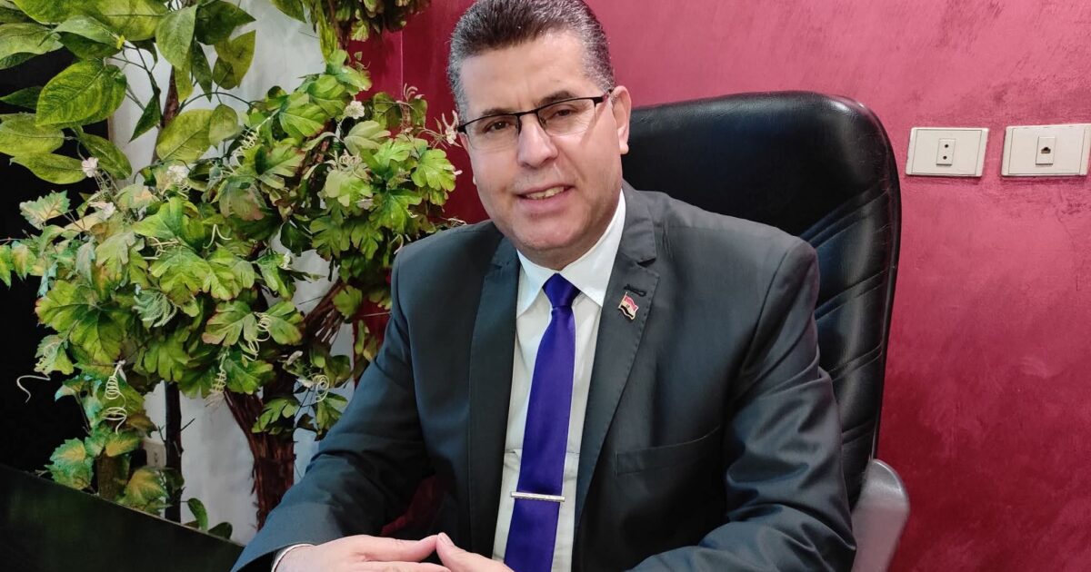 عودة الشاب من الخارج مريضا بالإيدز
