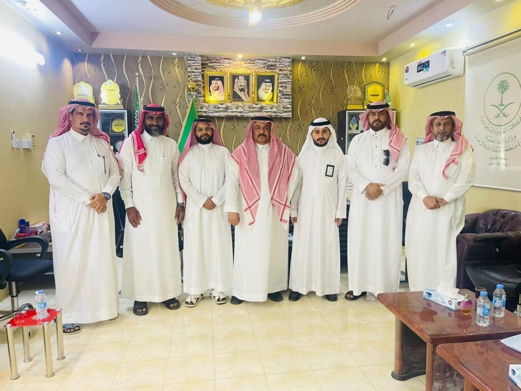 بيئة القنفذة تبحث تعزيز التعاون مع مركز ثلاثاء الخرم ببني عيسى