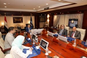 قناة السويس و Hapag-Lloyd تبحثان سُبل تعزيز التعاون المُشترك