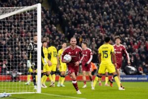 ليفربول يسقط فياريال بعد دراما كروية