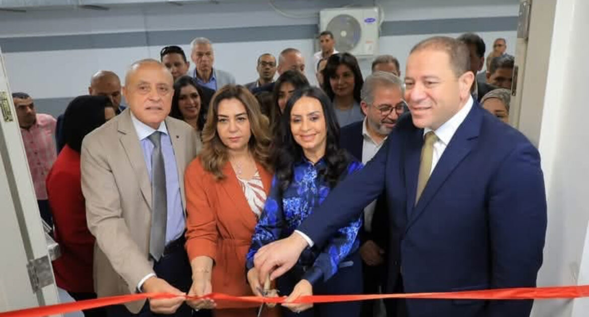 وزيرتا التضامن الاجتماعي والتنمية المحلية والبيئة تفتتحان وحدة جهاز السيكلوترون بمستشفيات شفاء الأورمان بالأقصر بحضور محافظ الأقصر