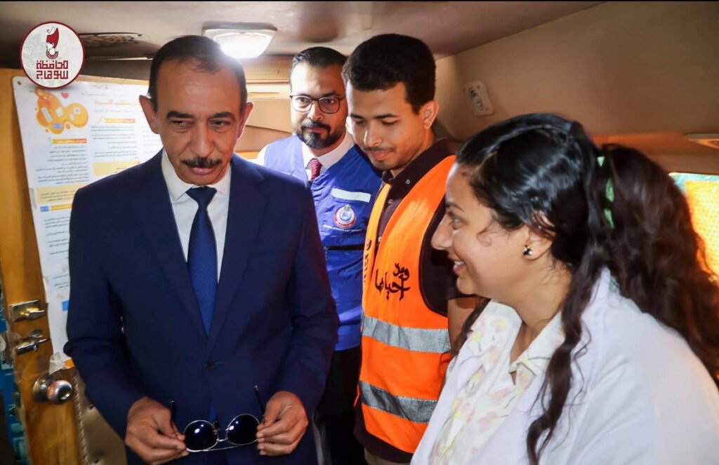 محافظ سوهاج يطلق فعاليات مبادرة "صحة وانتصار" بميدان الثقافة بالتعاون مع مديرية الصحة.