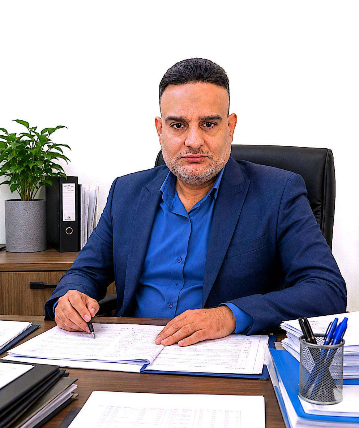 جراحة في جسد مشلول: خفض الدينار وتصدير الأزمة إلى جيوب الفقراء